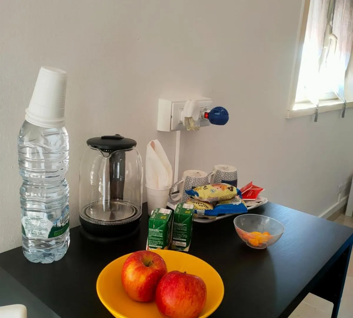 Bed and Breakfast Bed And Fly Aeroporto Catania Reception H24