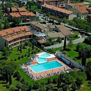 https://hotel-palazzuolo.it-tuscanyhotel.com
